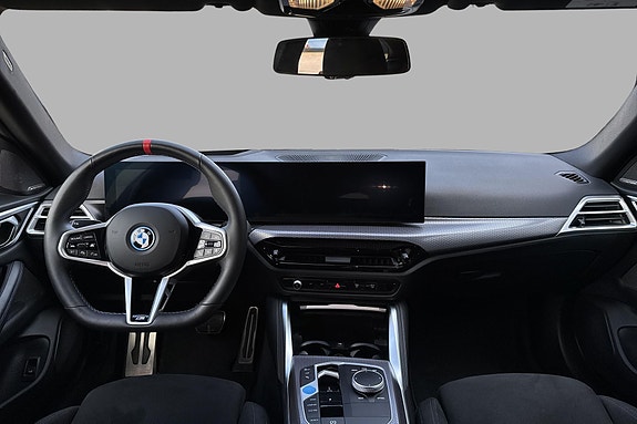 BMW i4 10 of 23