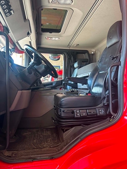 Scania P370 5 of 30