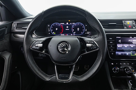 Skoda Superb 21 of 30