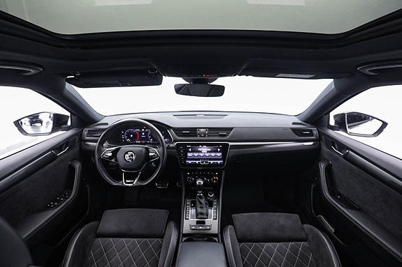 Skoda Superb 15 of 30