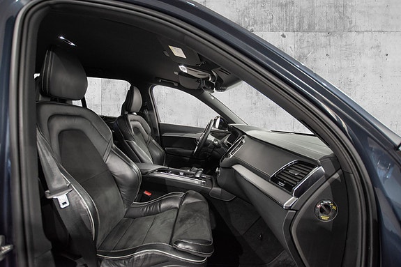 Volvo XC90 21 of 23
