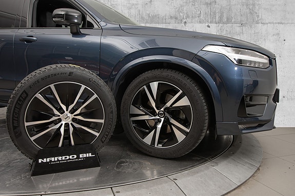 Volvo XC90 6 of 23