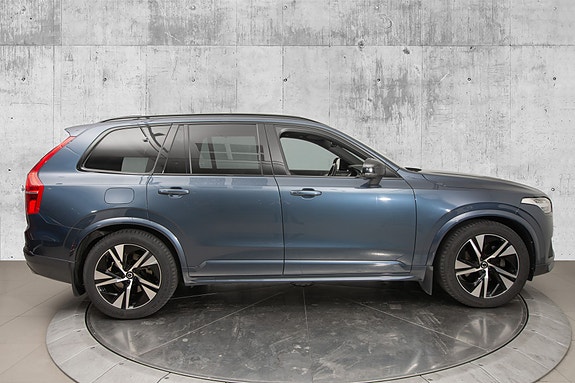 Volvo XC90 5 of 23