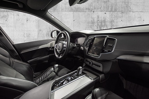 Volvo XC90 22 of 23