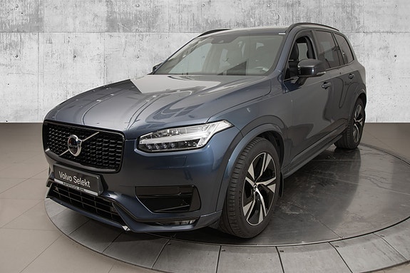 Volvo XC90 2 of 23
