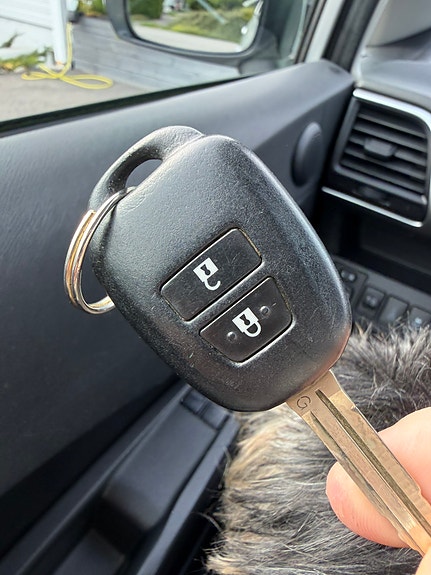 Subaru Trezia 10 of 12