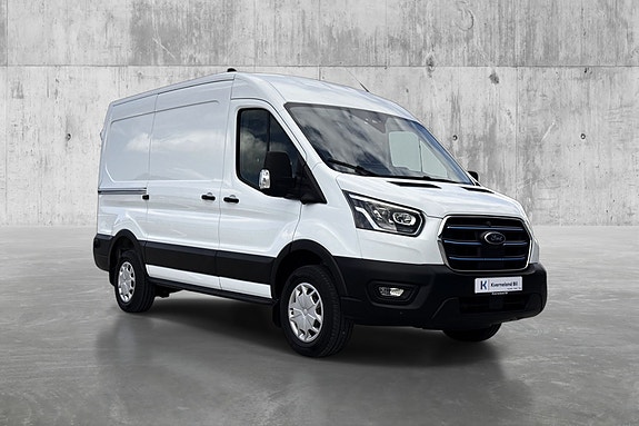 Ford Transit 3 of 23