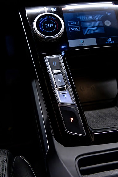 Jaguar I-PACE 27 of 30