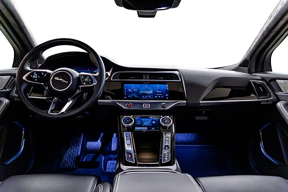 Jaguar I-PACE 4 of 30
