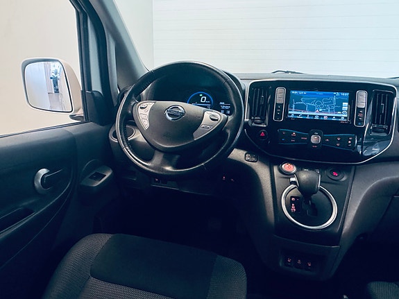 Nissan e-NV200 11 of 25