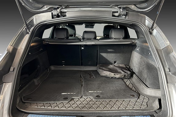 Mercedes-Benz EQC400 8 of 23