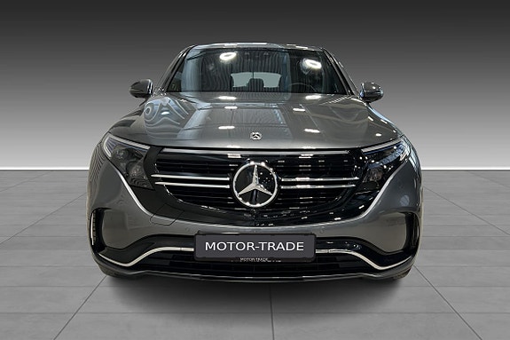 Mercedes-Benz EQC400 2 of 23