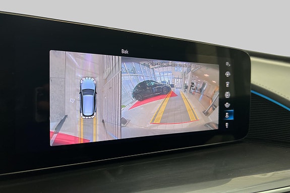 Mercedes-Benz EQC400 20 of 25