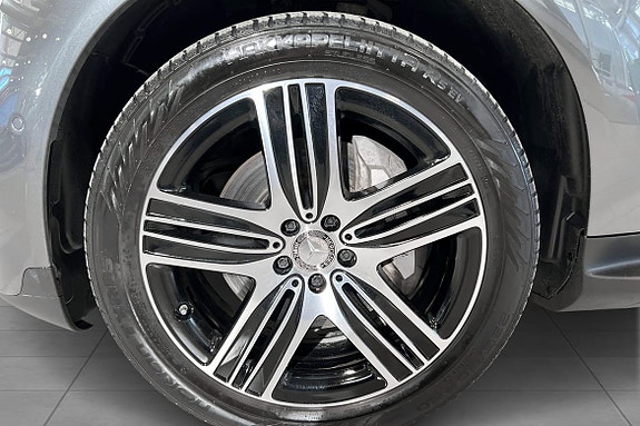 Mercedes-Benz EQC400 10 of 25