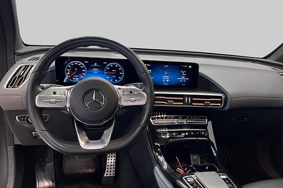 Mercedes-Benz EQC400 14 of 25