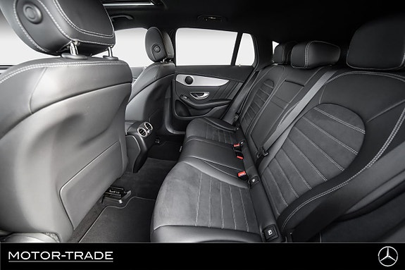 Mercedes-Benz EQC400 25 of 27