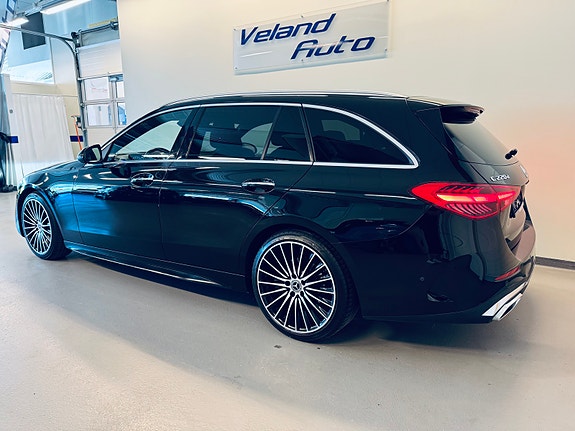 Mercedes-Benz C220 d 4 of 30