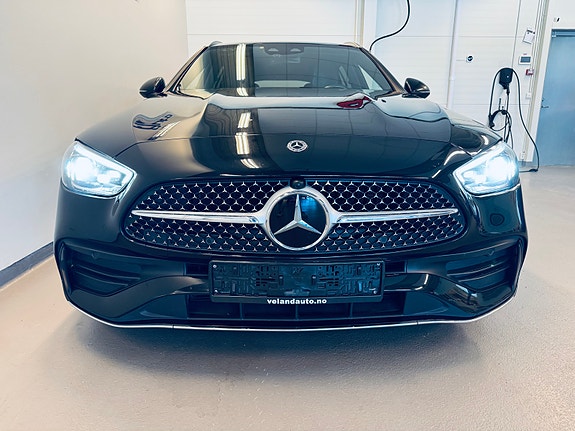 Mercedes-Benz C220 d 2 of 30