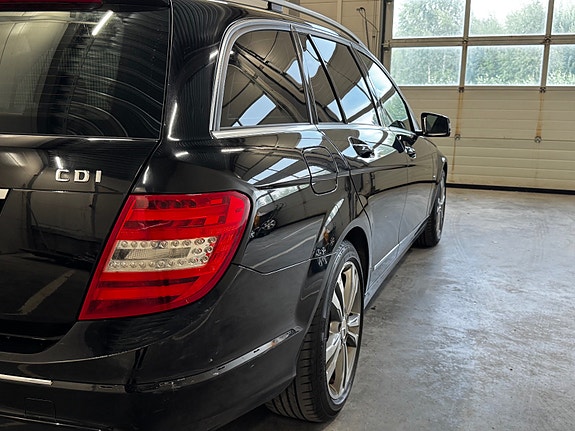 Mercedes-Benz C180 7 of 18