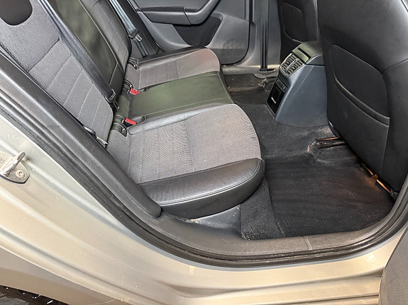 Skoda Octavia 14 of 30