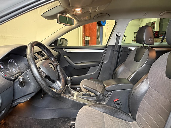 Skoda Octavia 26 of 30