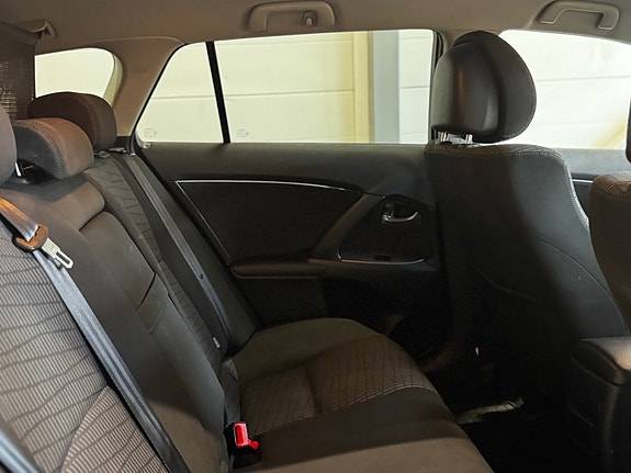 Toyota Avensis 29 of 30