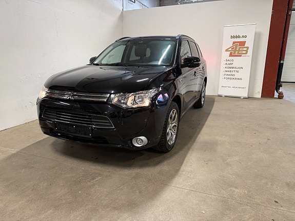 Mitsubishi Outlander 2 of 30