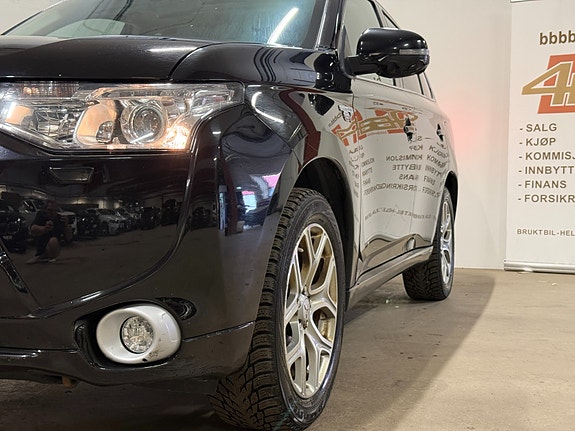 Mitsubishi Outlander 3 of 30