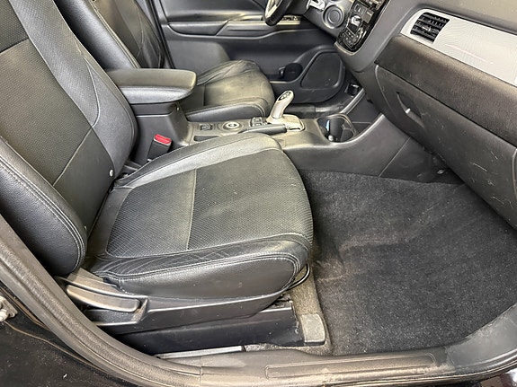Mitsubishi Outlander 29 of 30