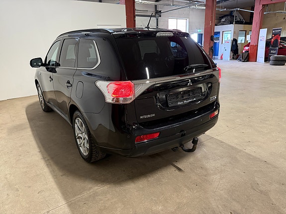 Mitsubishi Outlander 12 of 30