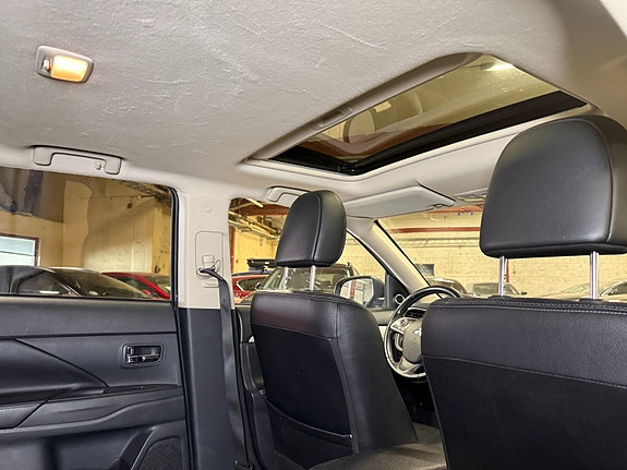 Mitsubishi Outlander 25 of 30