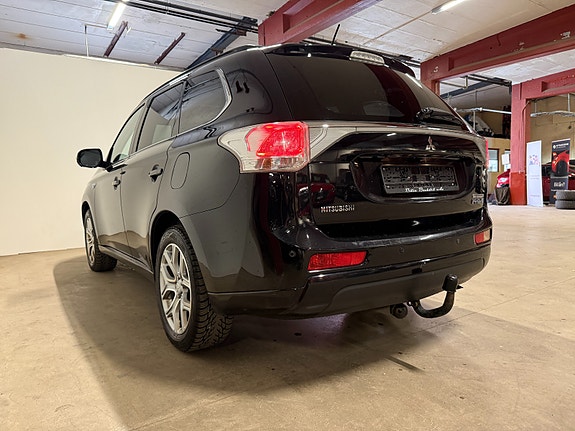 Mitsubishi Outlander 13 of 30
