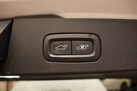 Volvo V60 Cross Country 19 of 30