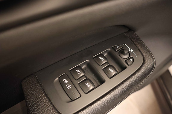 Volvo V60 Cross Country 24 of 30