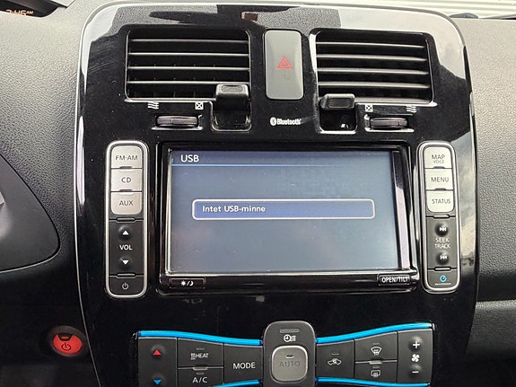 Nissan Leaf 13 of 26