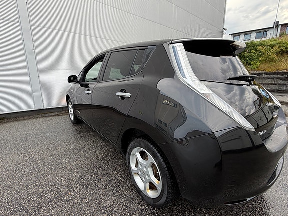 Nissan Leaf 26 of 26