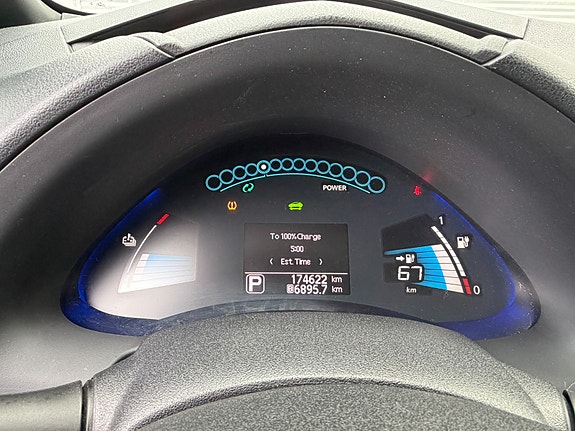 Nissan Leaf 9 of 26