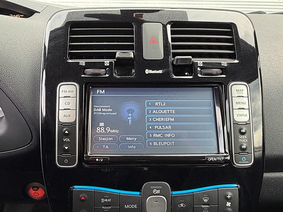 Nissan Leaf 12 of 26