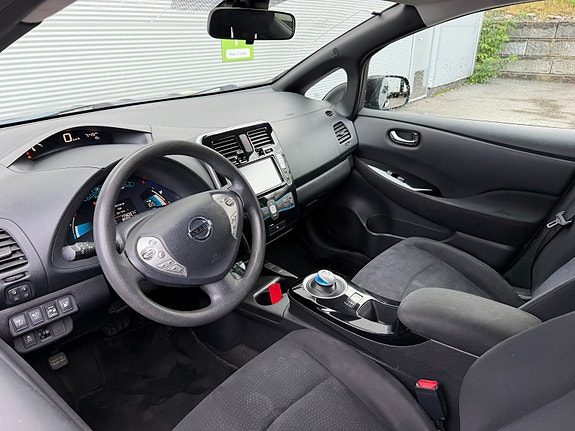 Nissan Leaf 5 of 26