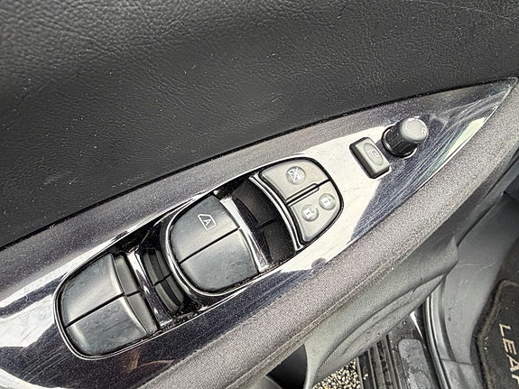 Nissan Leaf 7 of 26