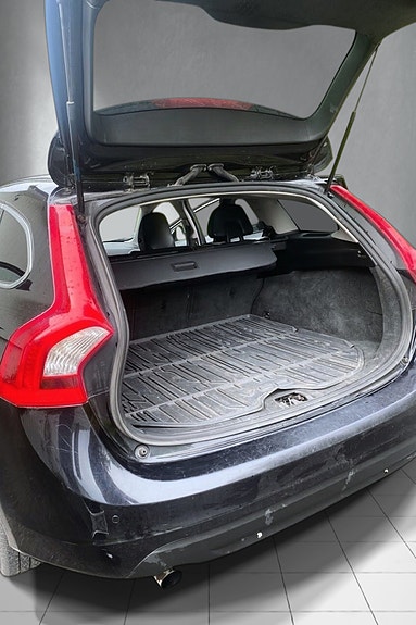 Volvo V60 12 of 15
