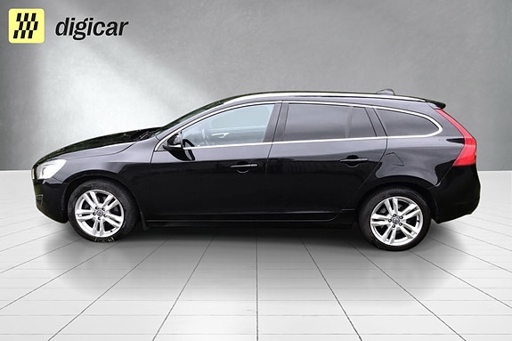 Volvo V60 2 of 15