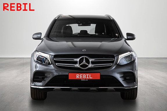 Mercedes-Benz GLC350 e 3 of 30