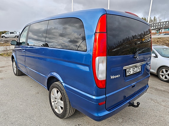 Mercedes-Benz Viano 3 of 16