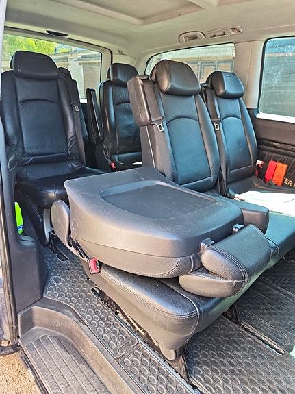 Mercedes-Benz Viano 11 of 16