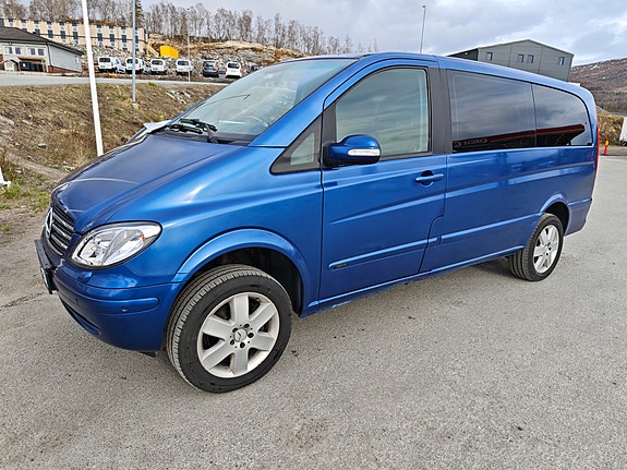 Mercedes-Benz Viano 4 of 16