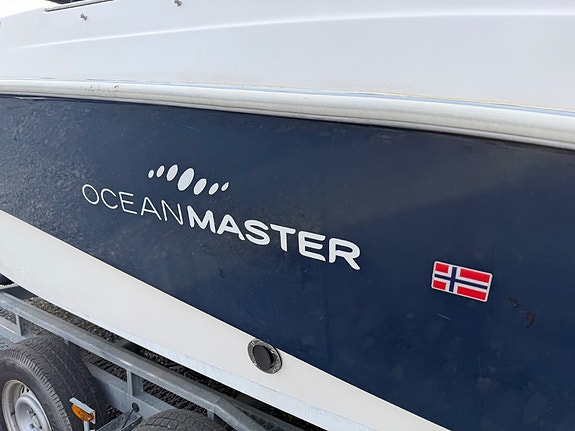 20 fot Båt 2006 Ocean Master med 150 hk Evenrude E-Tec 4 of 5