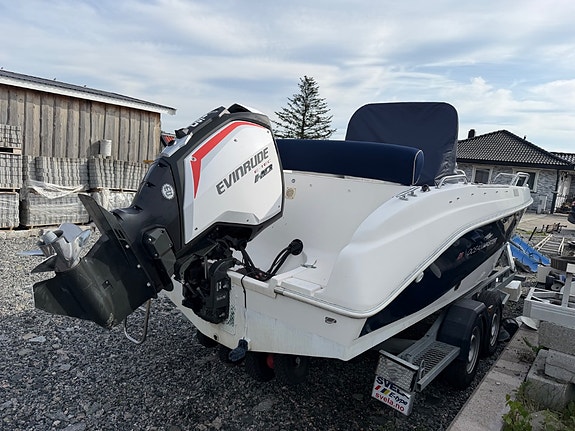 20 fot Båt 2006 Ocean Master med 150 hk Evenrude E-Tec 2 of 5