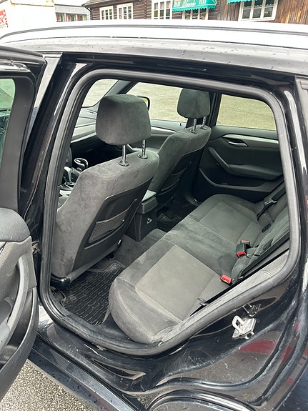 BMW X1 9 of 16