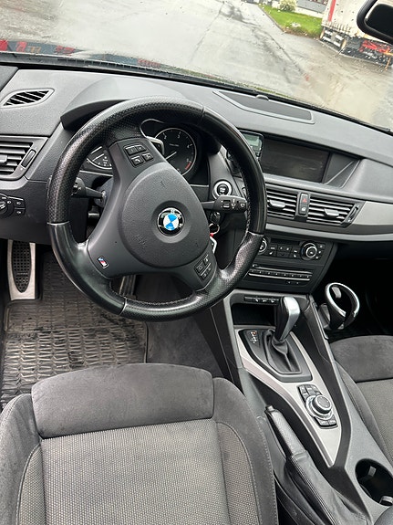 BMW X1 8 of 16